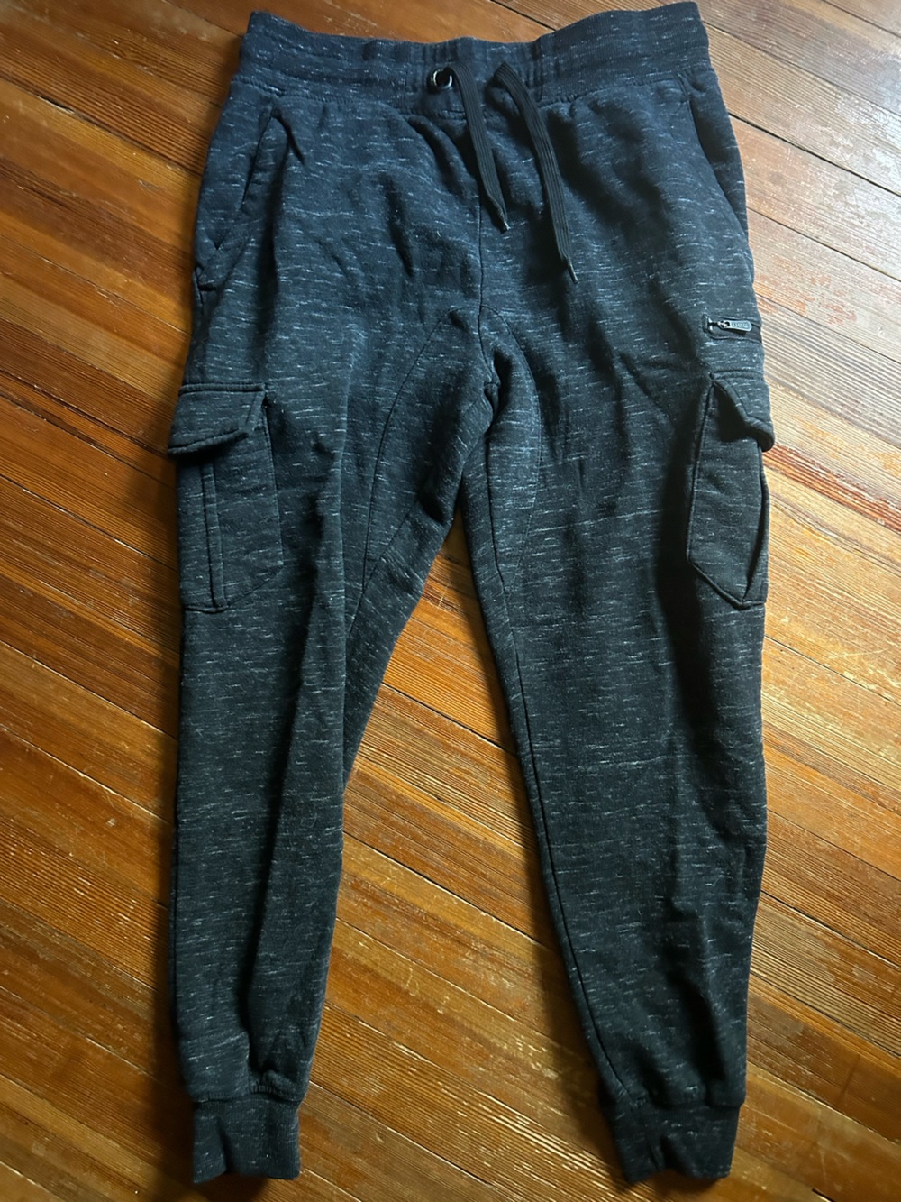 Men's Dark Heather Cargo Jogger Sweatpants
SIZE:L
NEVER WORN